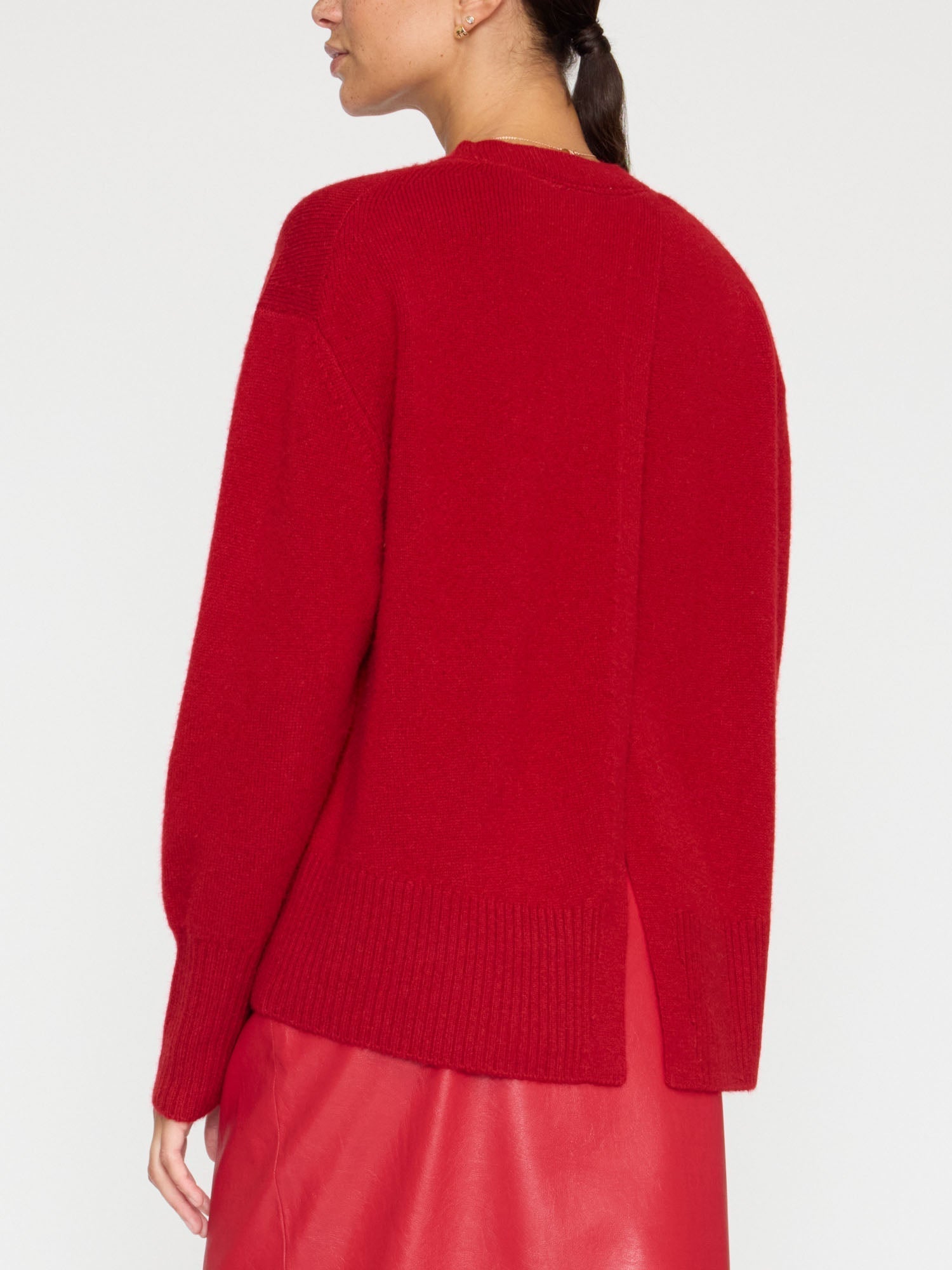 The onda crewneck cashmere sweater