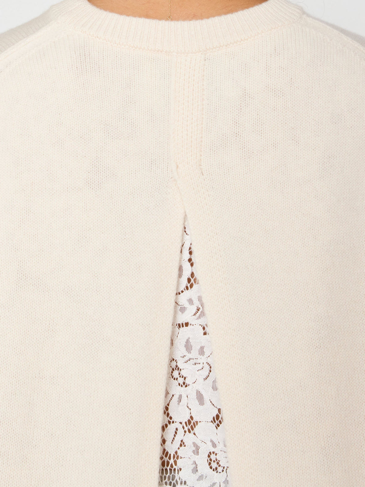 The marte lace looker