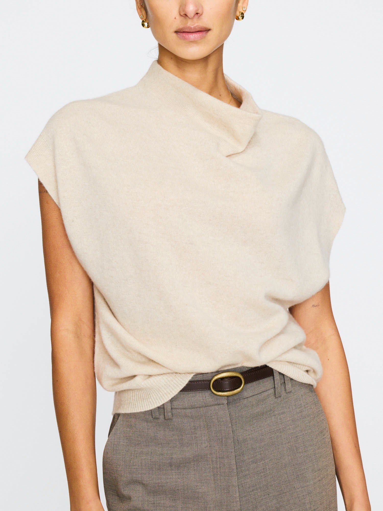 La camiseta de cachemir con cuello alto Morten