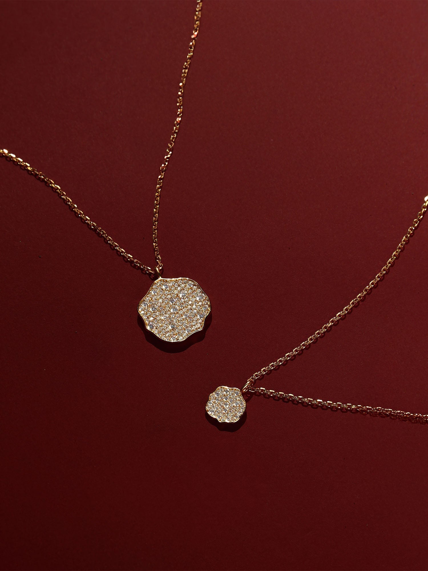 Collar mini colgante con pavé de diamantes Petite Fleur