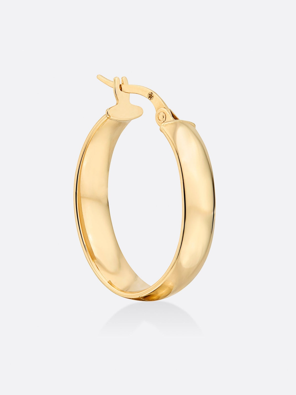 Icons yellow gold oval hoop earrings