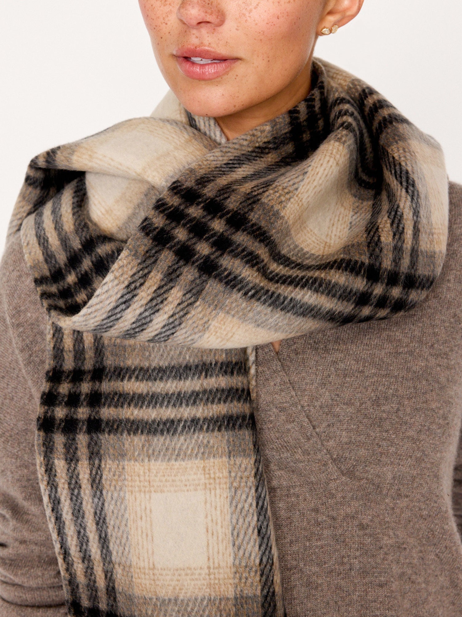 The stowe plaid scarf