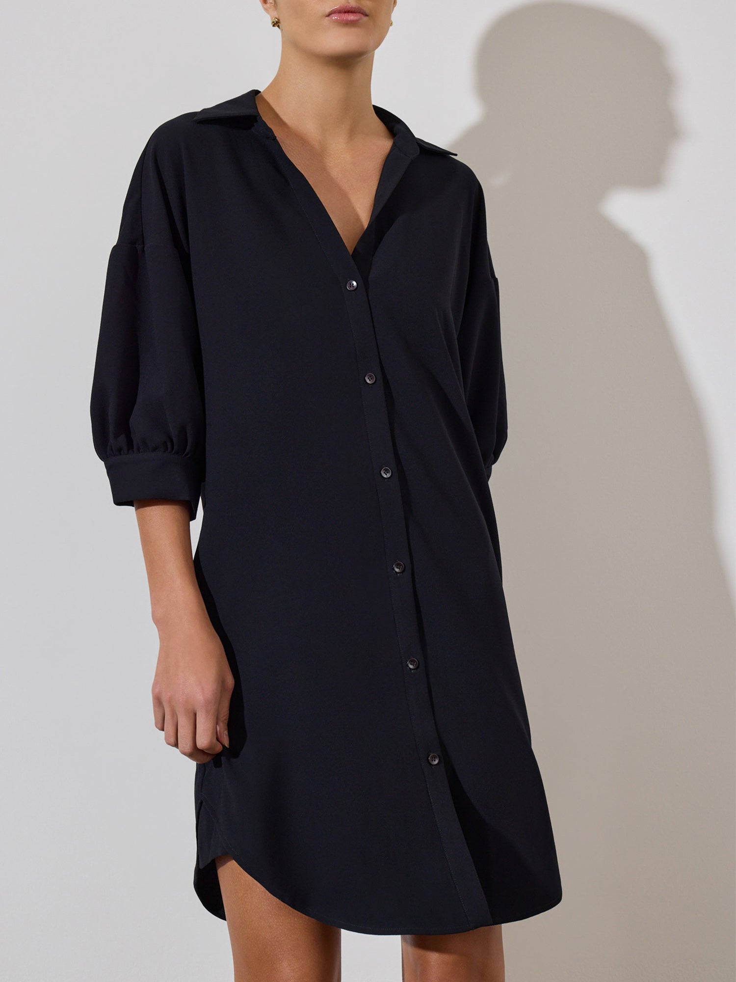 El vestido con cinturón de crepé Kate