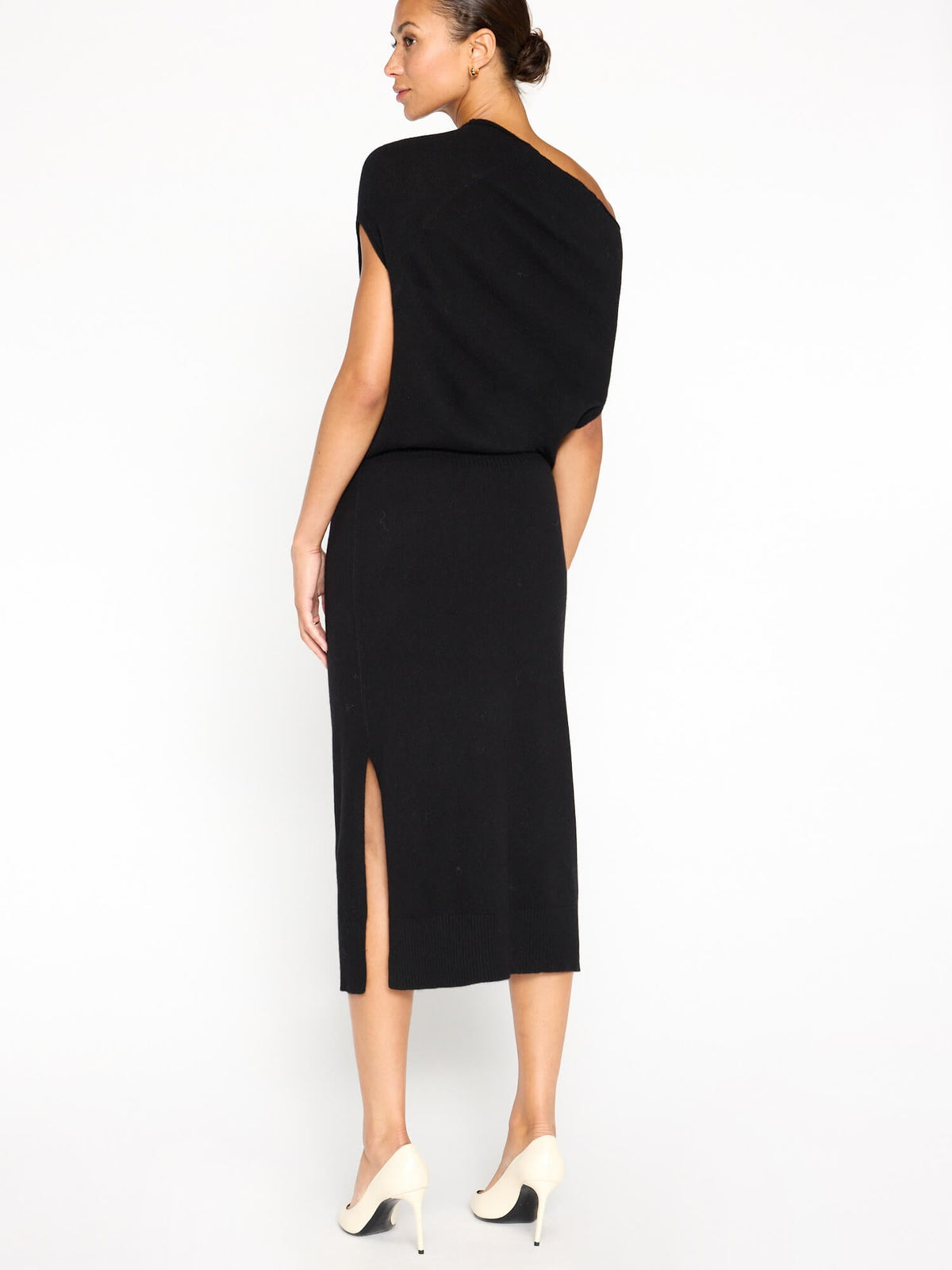 The lori sleeveless cashmere dress