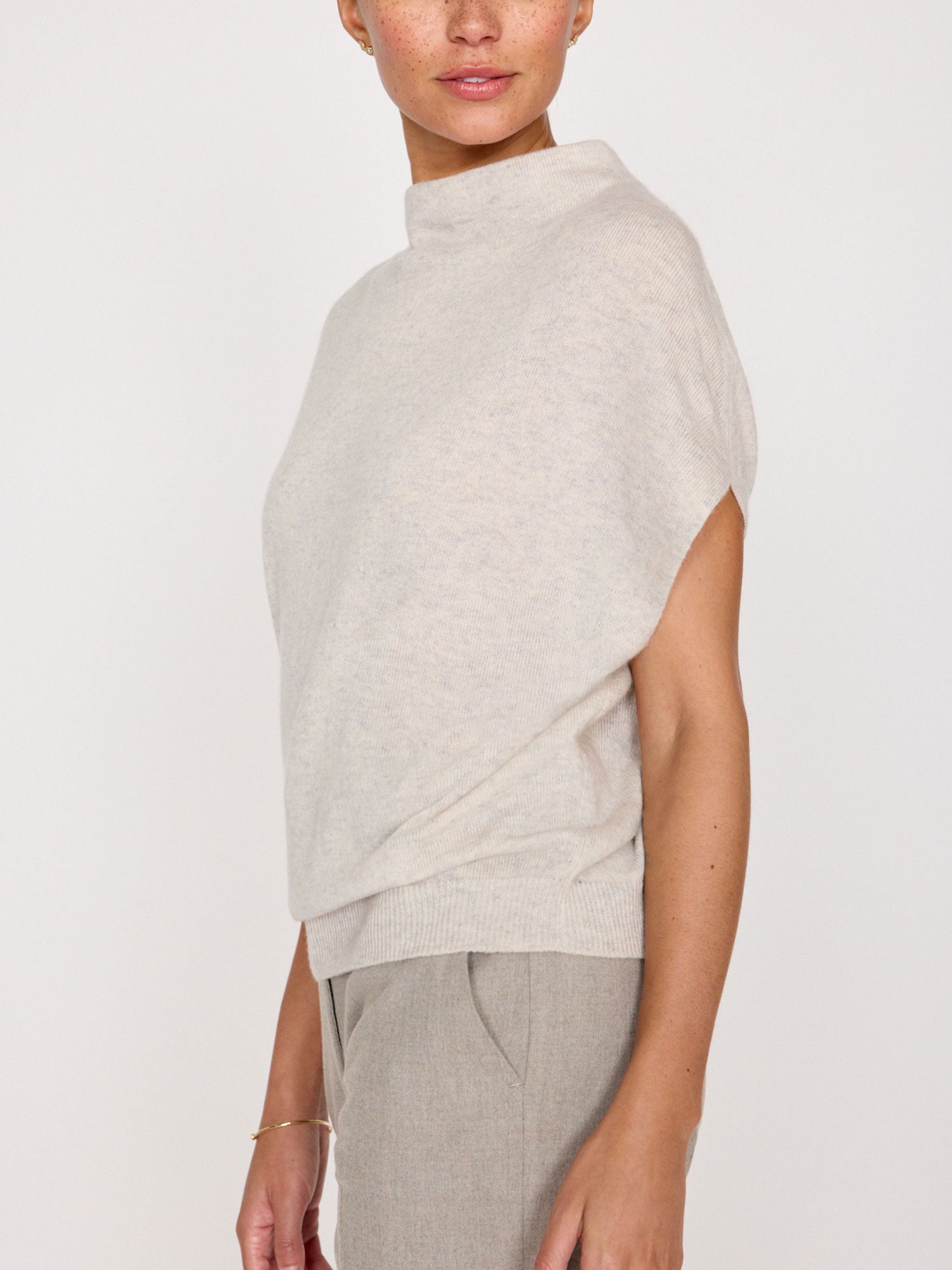 The morten funnel neck cashmere top