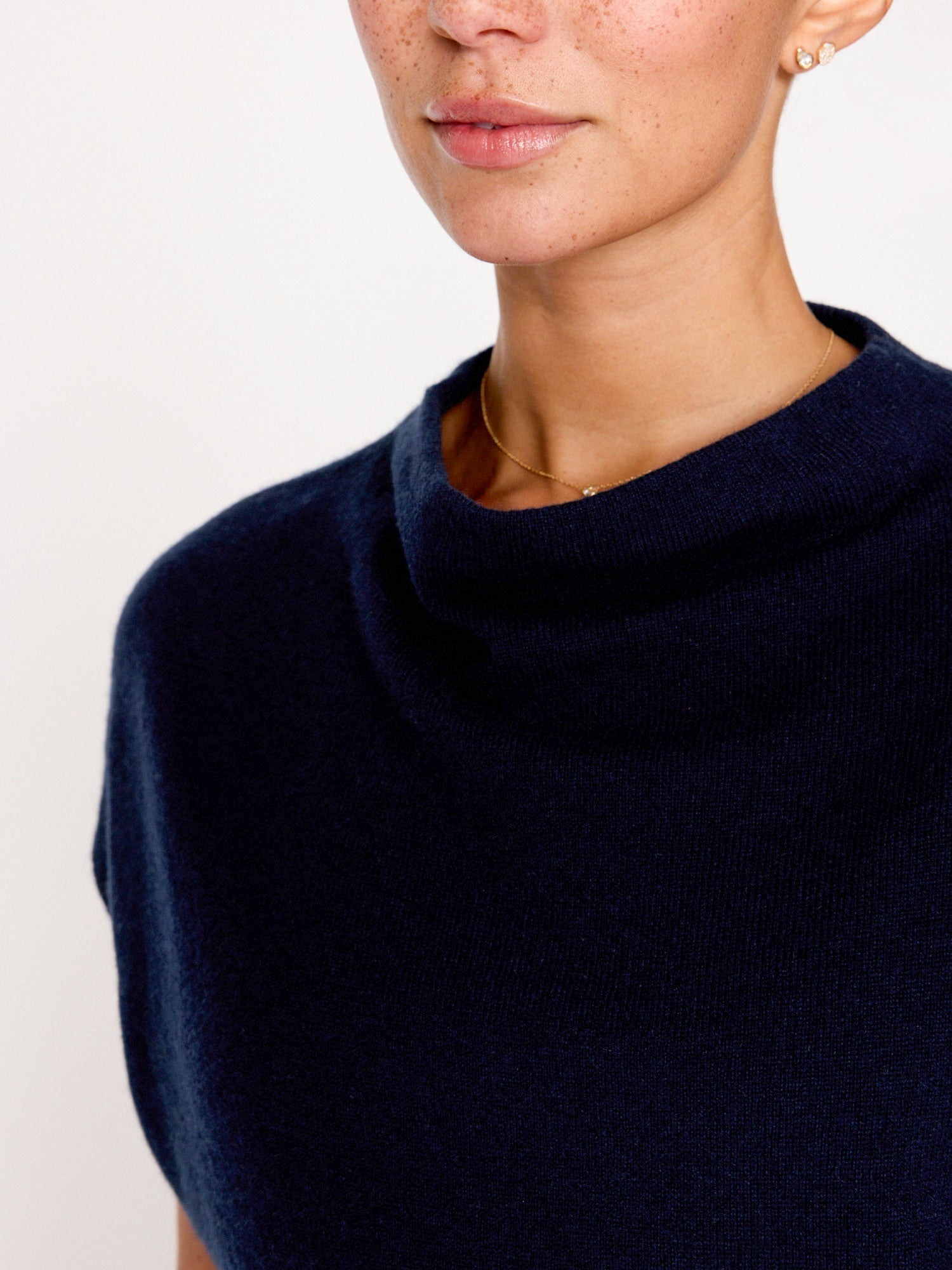 The morten funnel neck cashmere top