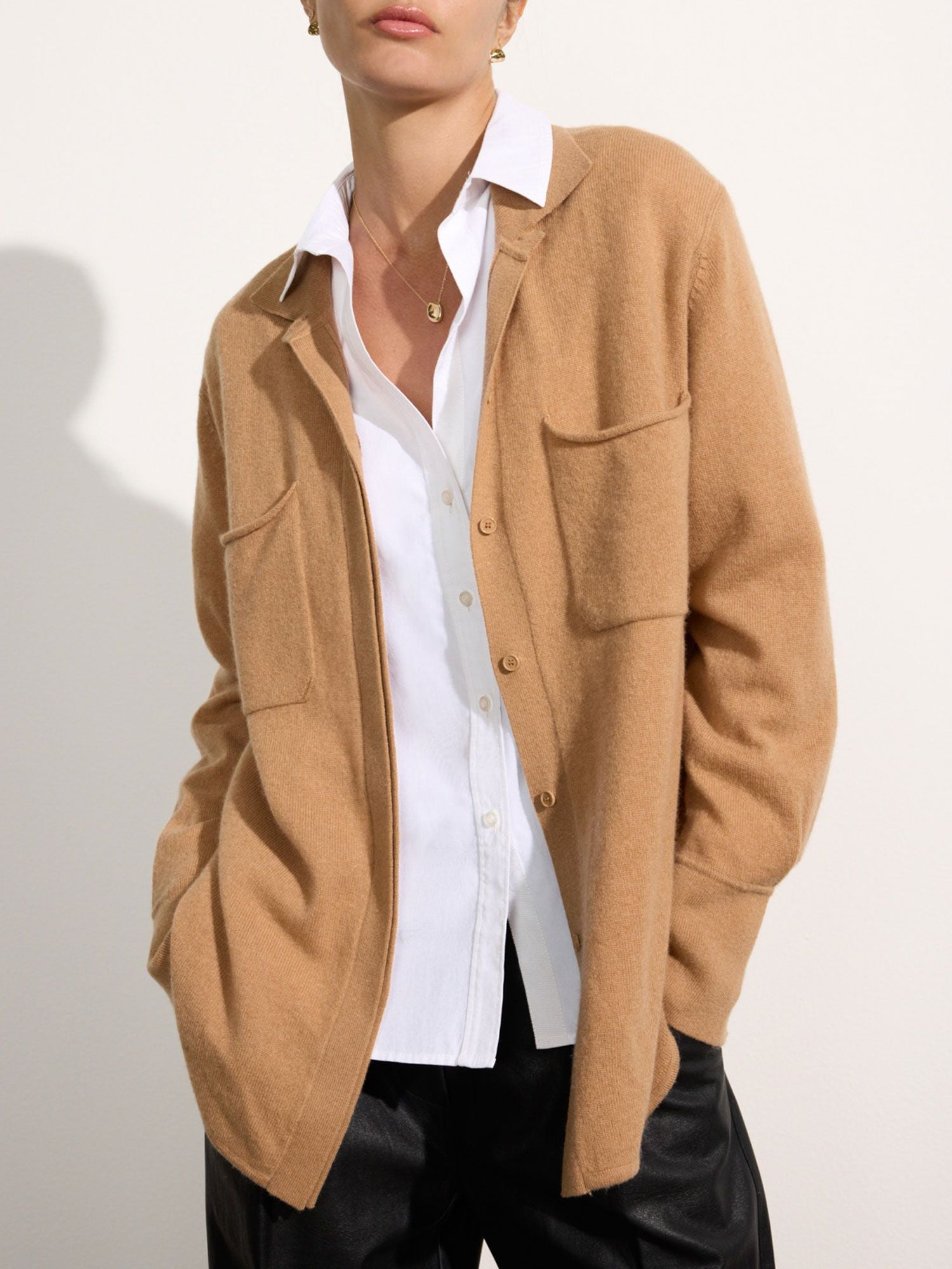 La chaqueta camisera de cachemir Andre Luxe