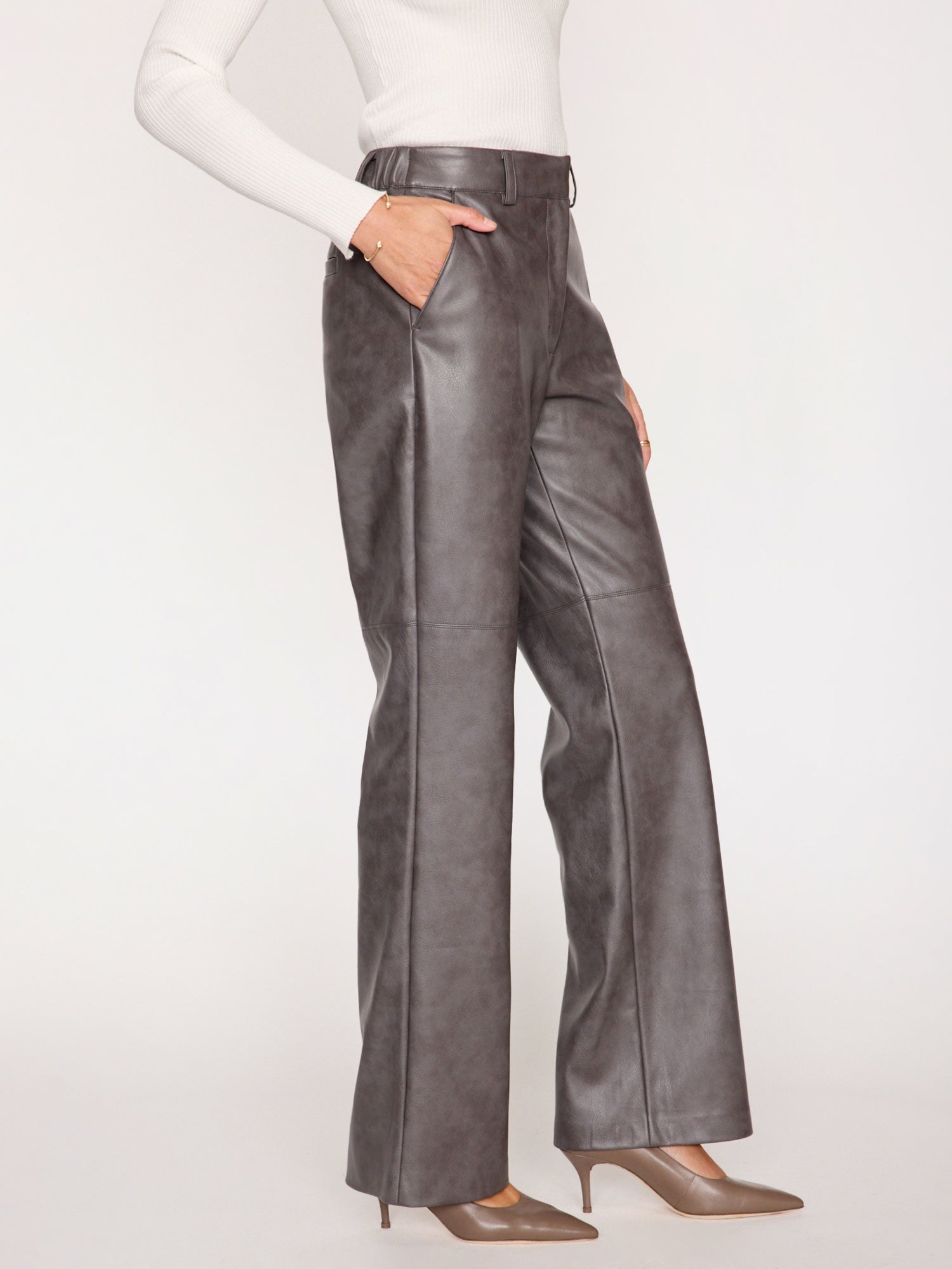 The namari vegan leather pant
