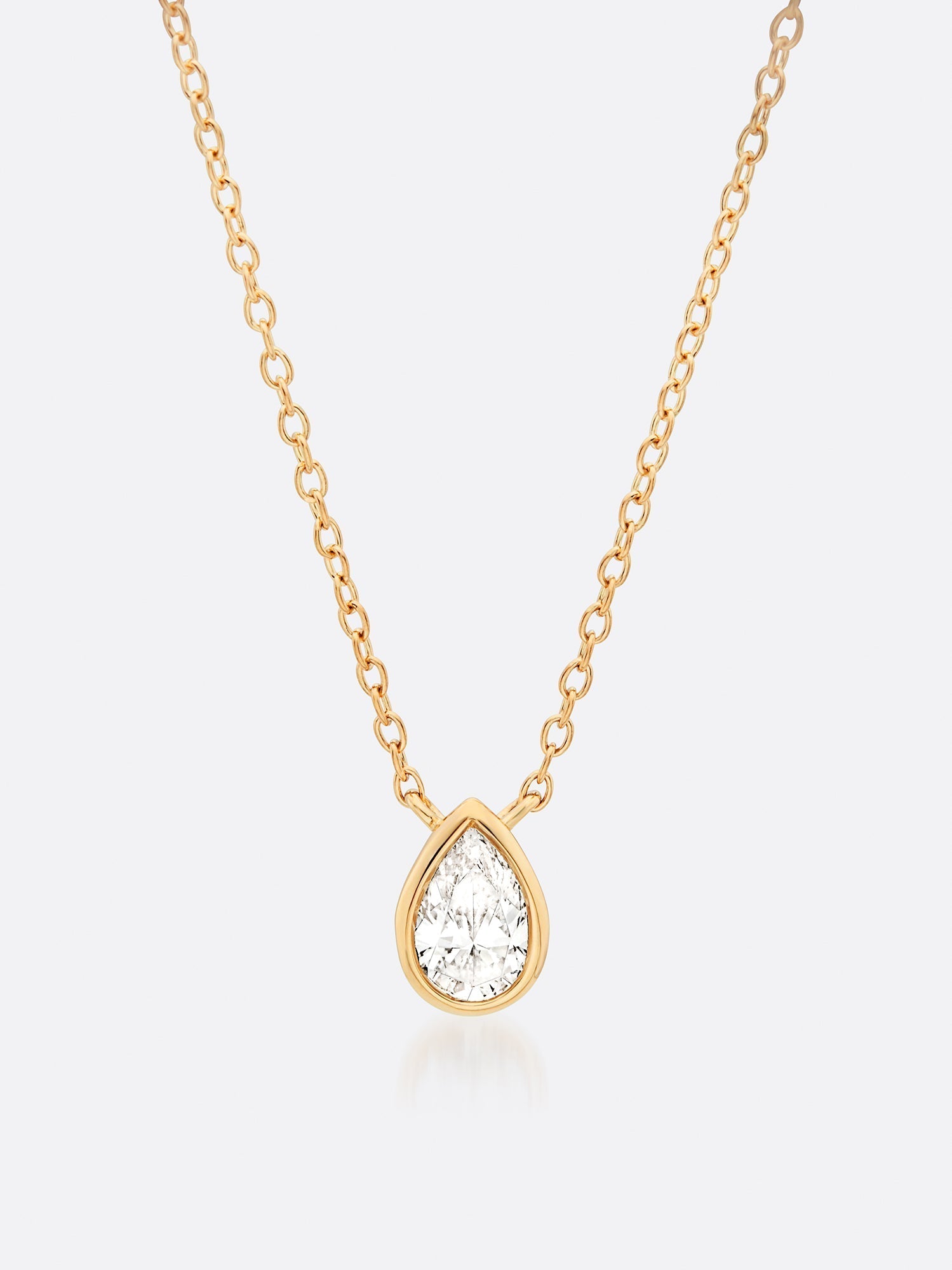 Collar con colgante de gota de diamante en forma de pera Romance