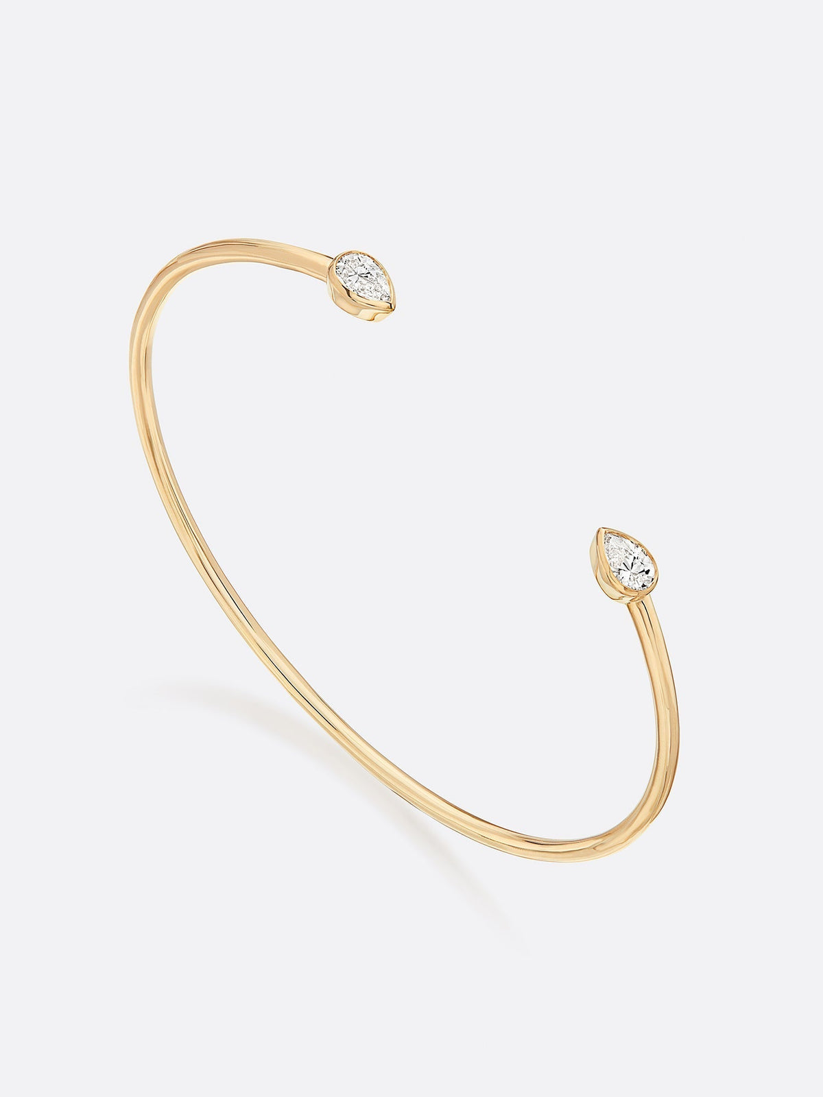 Romance pear diamond droplet bracelet