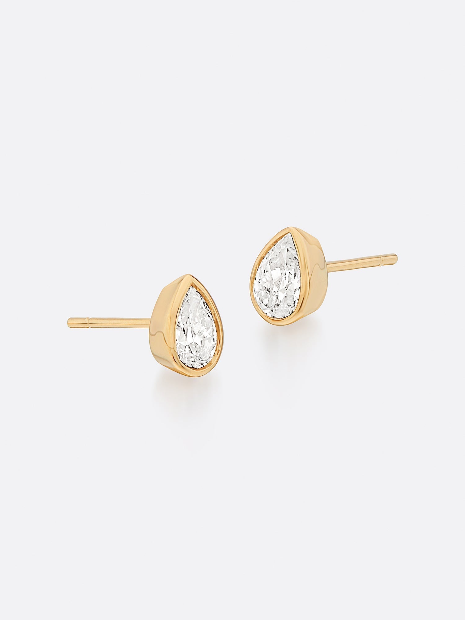 Pendientes de lágrima de diamante pera Romance