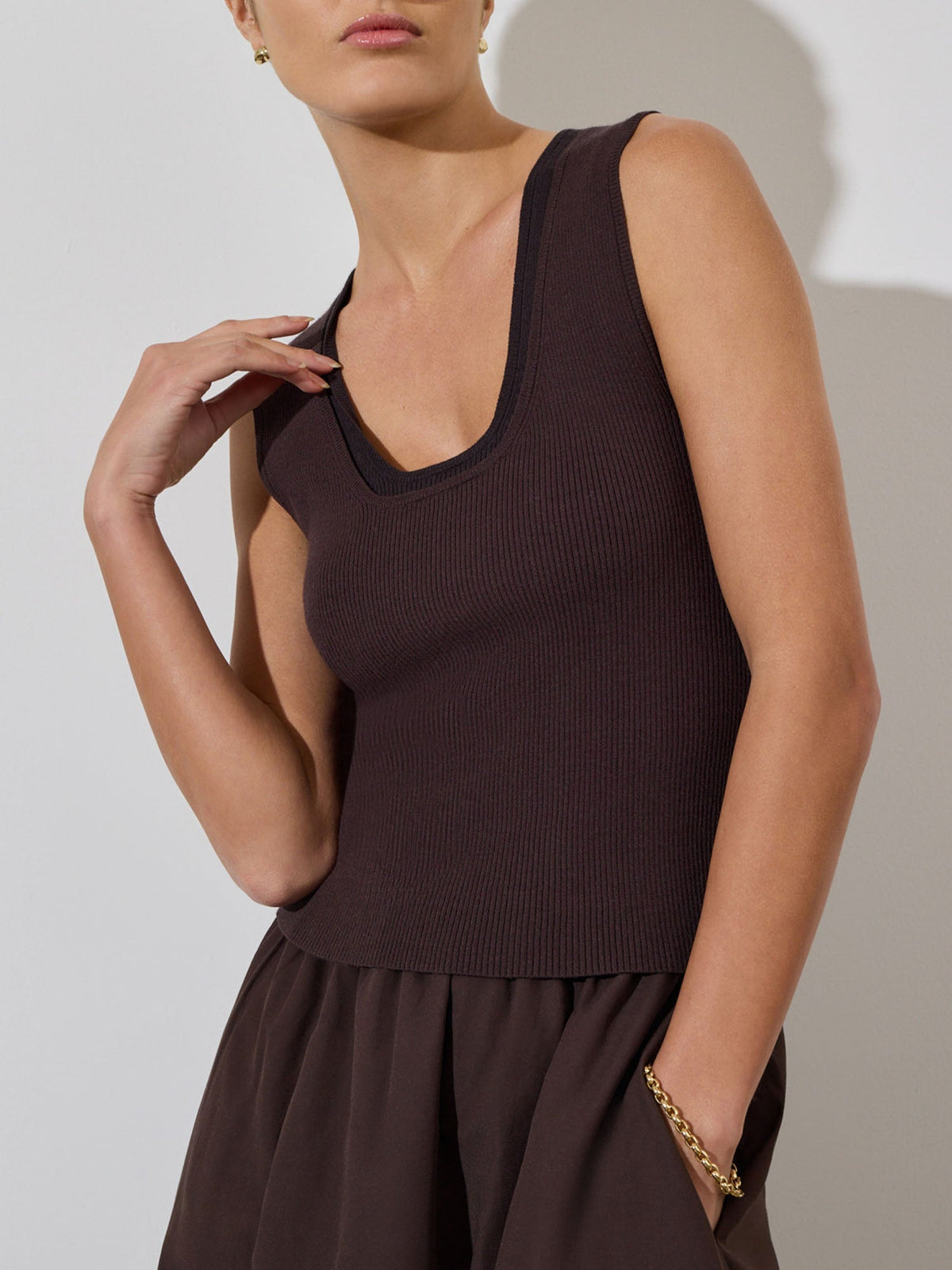 The sofia sleeveless dress