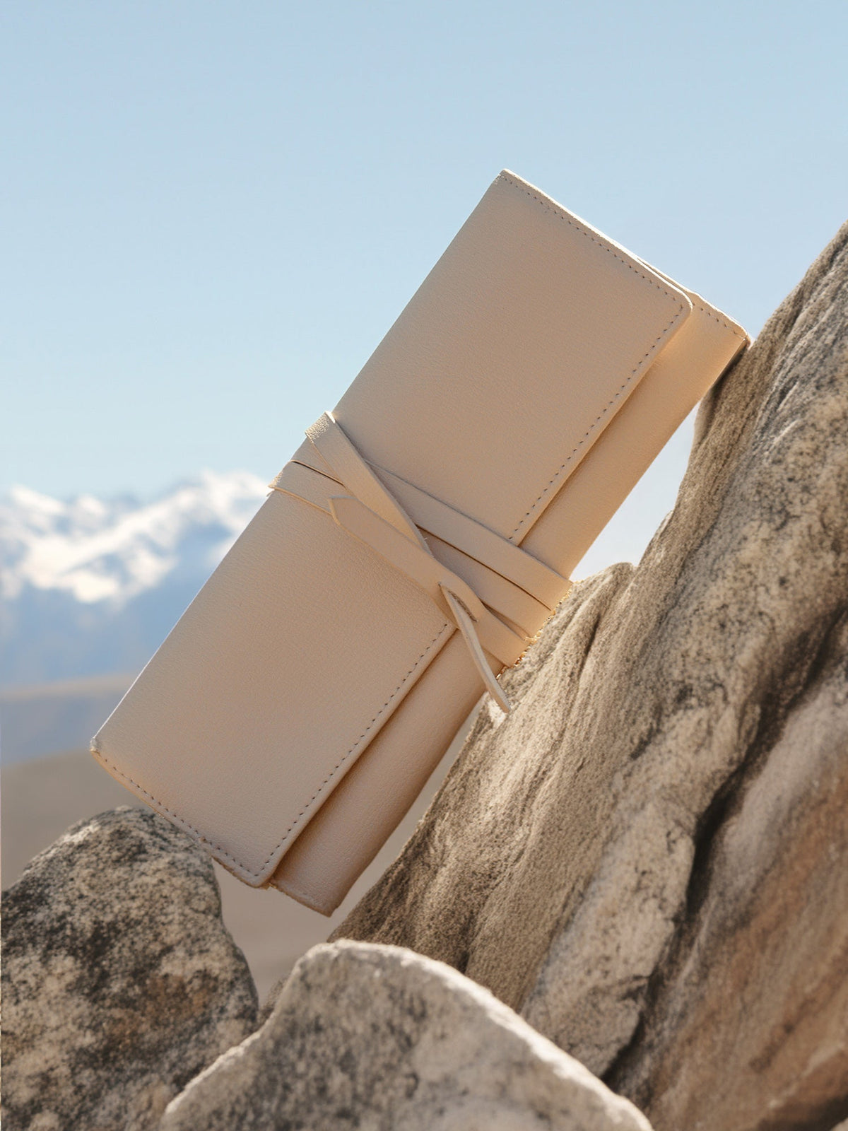 The jewelry travel roll