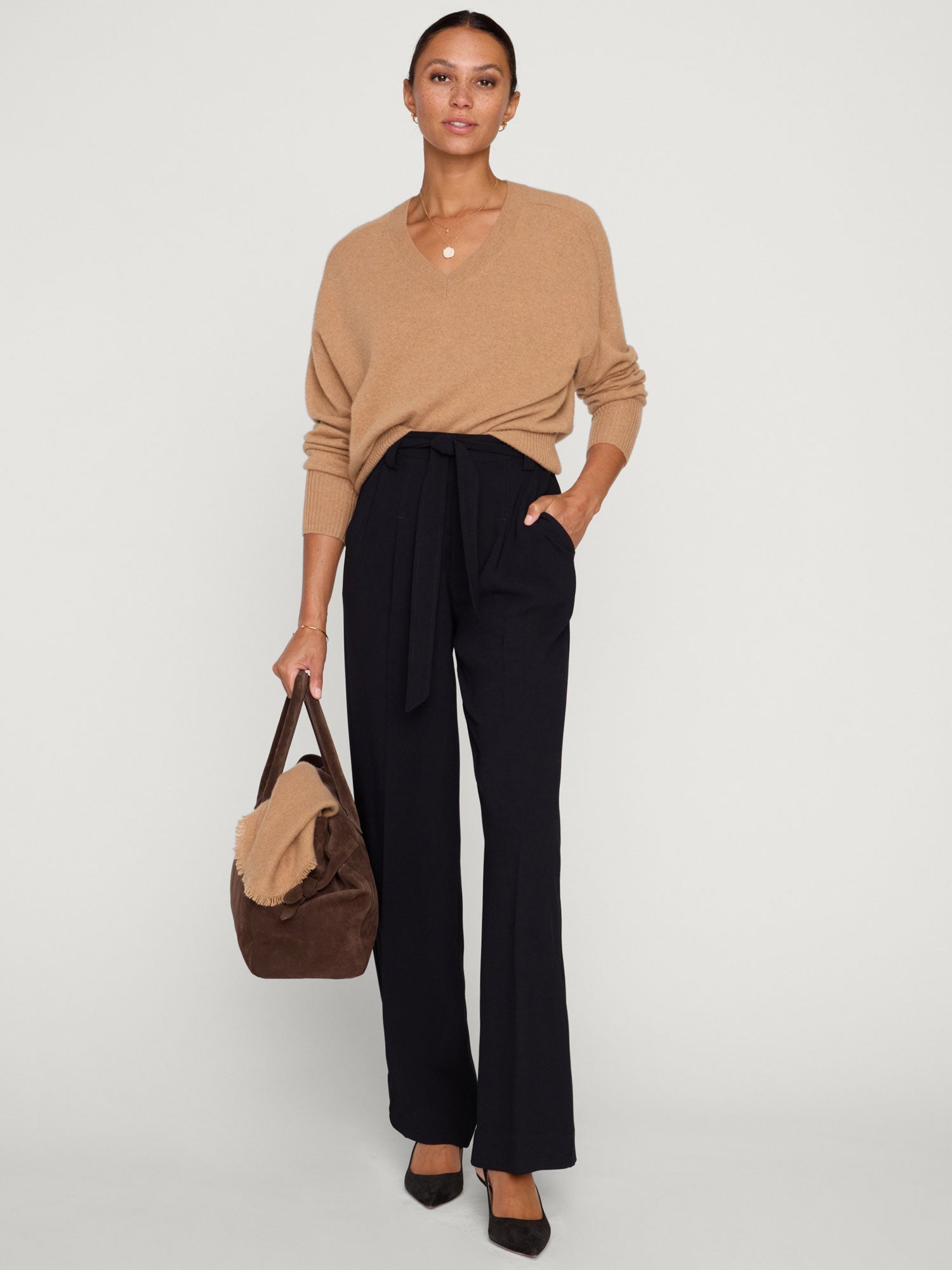 The leia vee cashmere sweater
